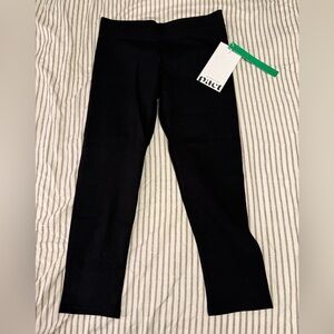 Pact Classic Black capri Leggings